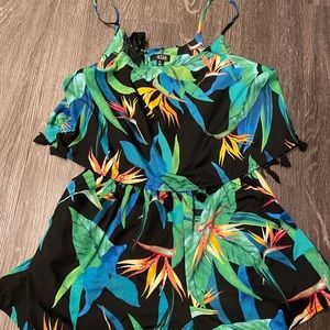 Tropical romper in great condition